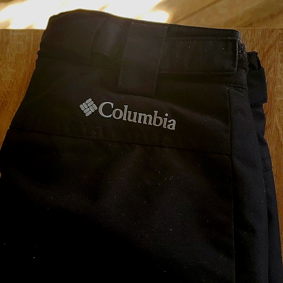 NWOT Columbia Omni-Tech youth snow pants. 10/12. - Picture 4 of 7